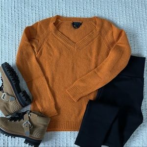 Made in Italy, BURBERRY PRORSUM cashmere V-neck sweater in burnt orange color!